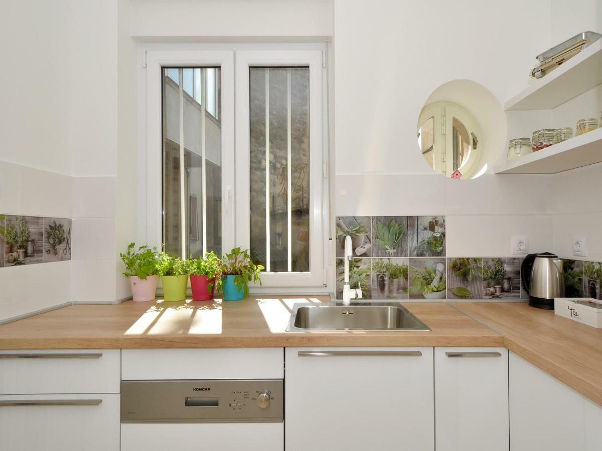 Zagrebacka 13 Apartment Split Exterior photo